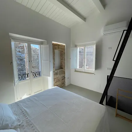 Al Civico 2 Tiny House Atri