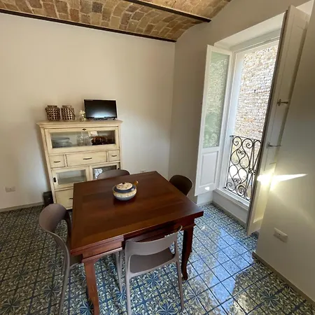 Al Civico 2 Tiny House Atri