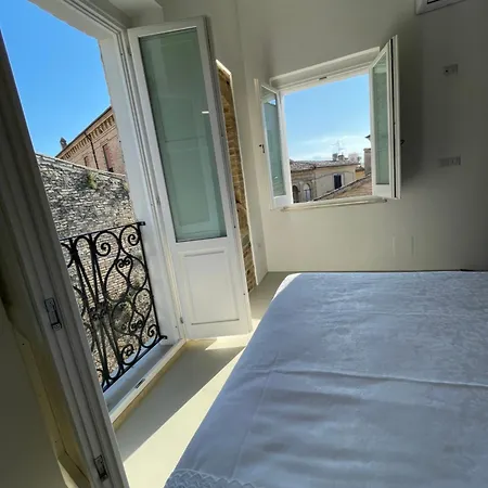 Al Civico 2 Tiny House