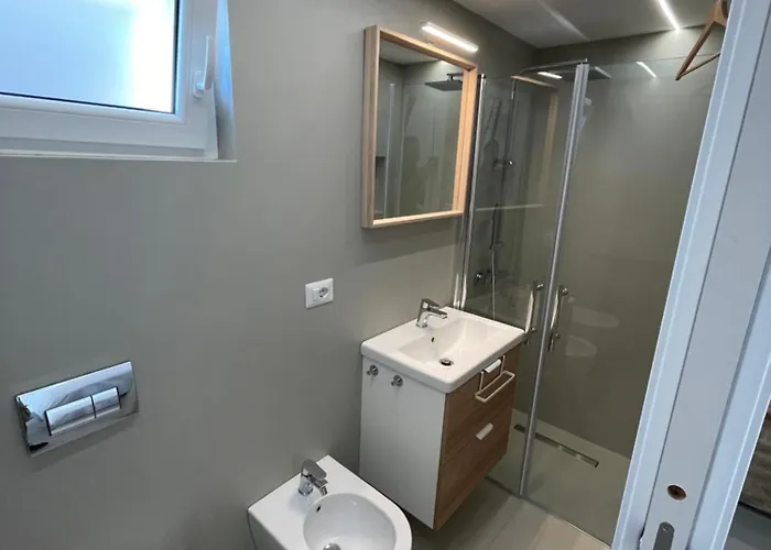 Al Civico 2 Tiny House أدري